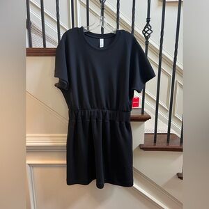 💚 NEW SPANX Air Essentials Black cinched t shirt dress Medium sold out